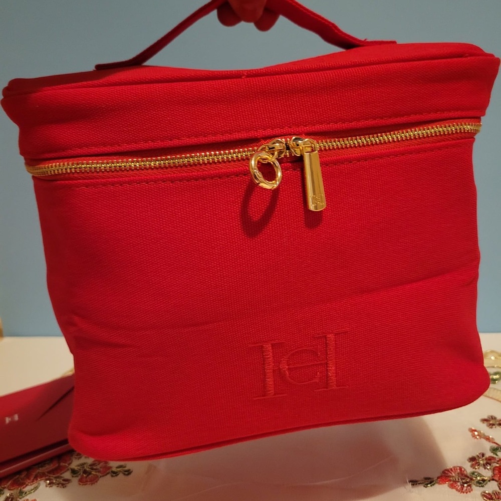 CAROLINA HERRERA BIG MAKE UP BAG